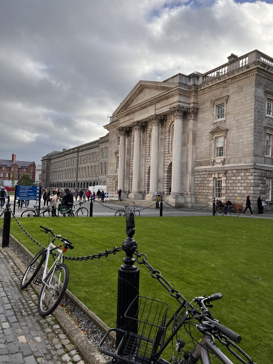 PetersIrishDnce's tweet photo. Book of Kells &amp; Trinity College! https://t.co/nPTxthlJaf