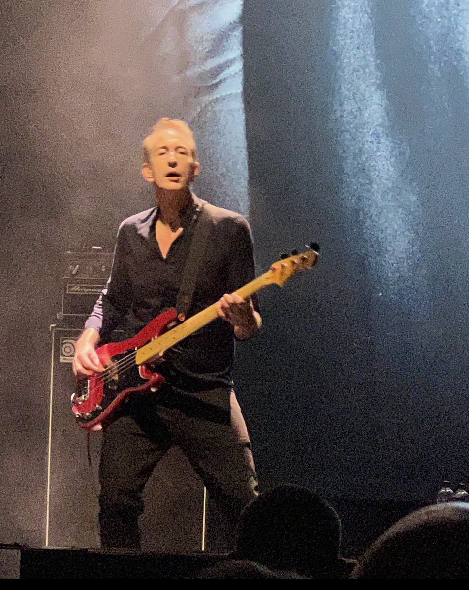 lmartdotorg's tweet photo. @matosman Chicago - thanks for an epic show, grateful is an understatement. Quite a chore finding you out of the smoke &amp; shadows. 🙌🏻🖤 https://t.co/5OkIiSb68Y