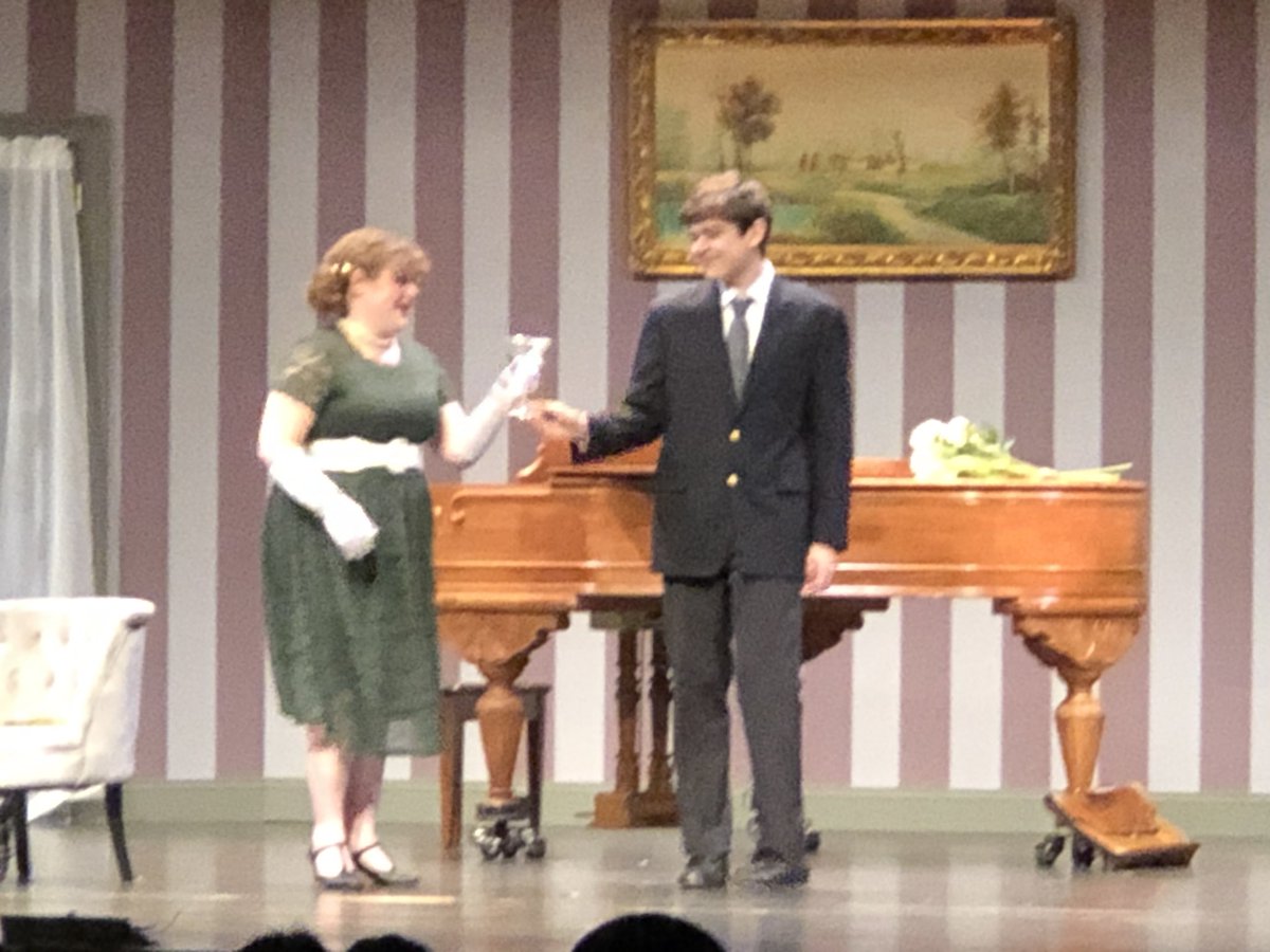 YHSDeGennaro's tweet photo. More pics from #SuiteSurrender. Congrats to all! 🌽 @MsStockChoir @FirstNighters https://t.co/5qkPhg70AI