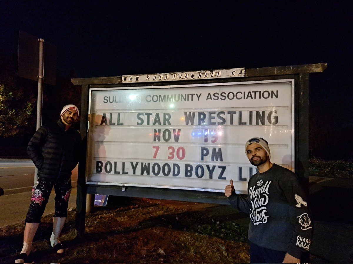 It's time...

It's time...

It's time for a #butterchickenbeatdown with <a href="/BollywoodBoyz/">Bollywood Boyz</a> at ASW Once Upon a Time in Bollywood!

Who wants Butter Chicken and Wrestling tonight?

See you at Surrey's Sullivan Hall!