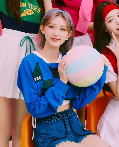 archiveforgel's tweet photo. READY, GET, SET, GAEUL! https://t.co/a3iGEAqCUp