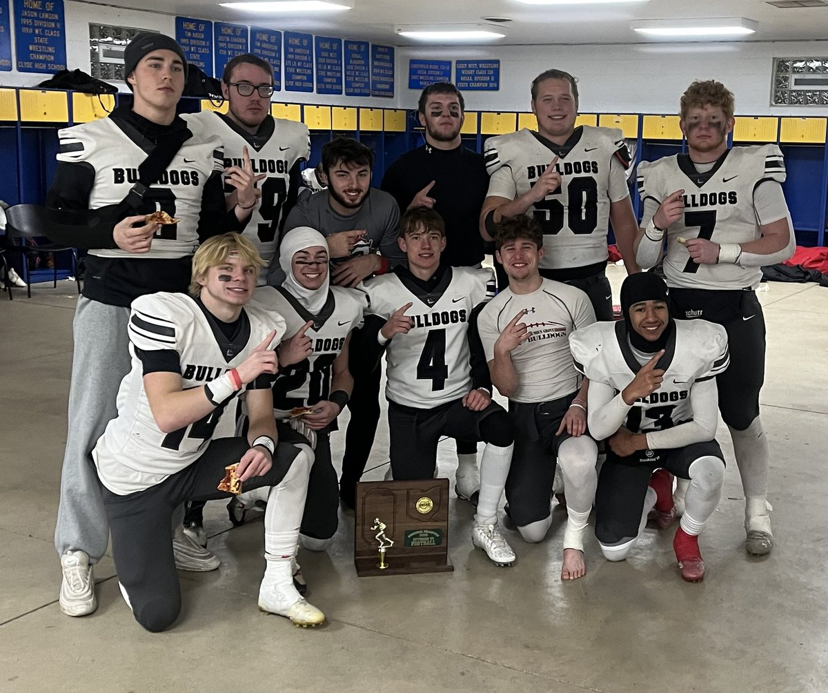 CoachKohls's tweet image. Regional Champs!!!  Headed to State!!!