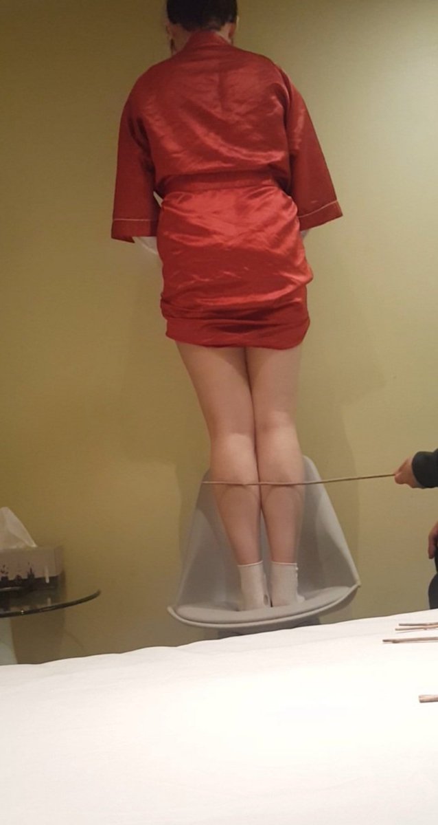 goodneer's tweet photo. 약속을 안지킨 잘못에 대한 체벌^^ https://t.co/FcrWFc5RkX