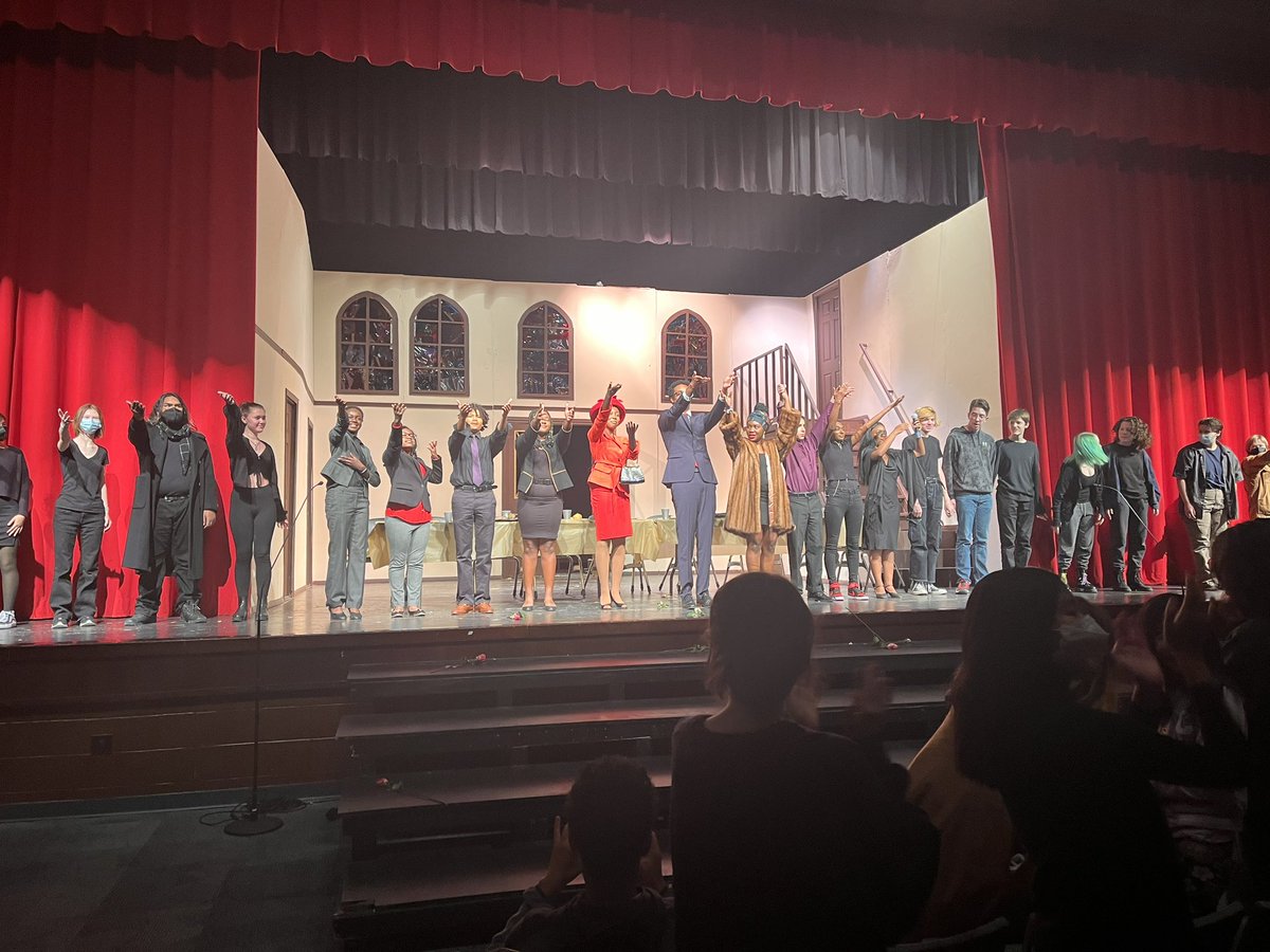 Just finished watching Chicken & Biscuits, a production put on by our Alexandria City High School Theater Department!!! Laughed as loud as @PrincipalTitan did!!! Absolutely wonderful and amazing production !