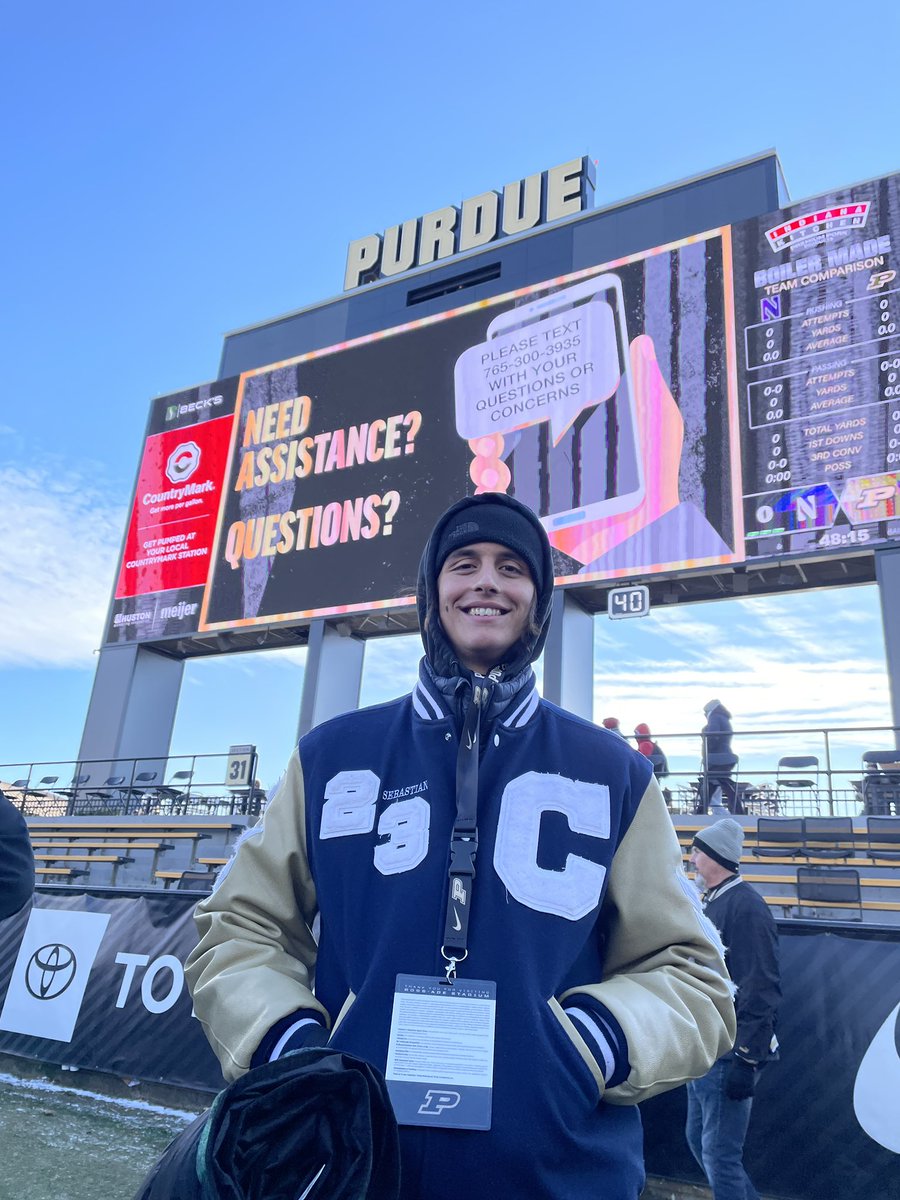 Thank you to <a href="/CoachMaslowski/">Karl Maslowski</a> and <a href="/BoilerFootball/">Purdue Football</a> for having me out for an amazing gameday! <a href="/JeffBrohm/">Jeff Brohm</a> <a href="/coachdavidelson/">David Elson</a> <a href="/KohlsKicking/">Kohl's Kicking Camps</a> #BoilerUp