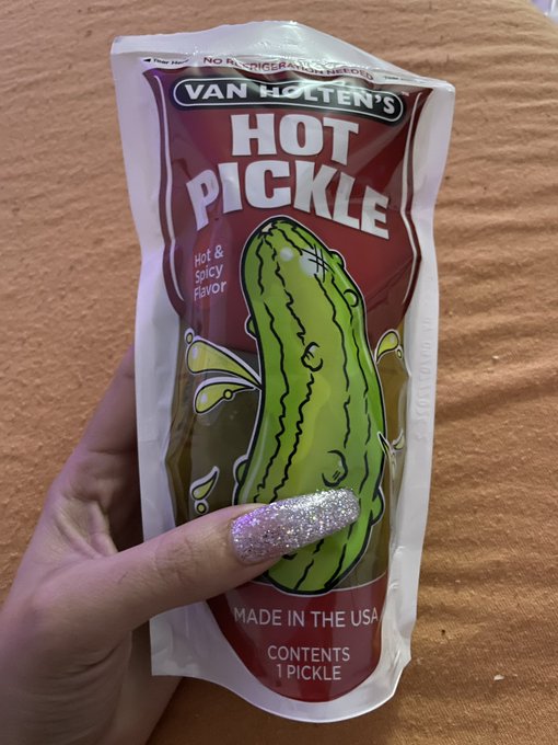 guess what im boutta do w/ this? https://t.co/UDNwLGCWyz