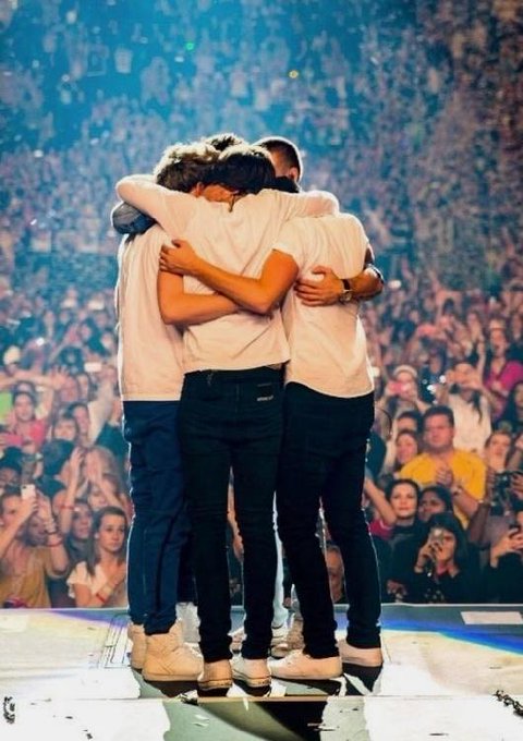 MiriamAdaneli's tweet image. WE COULD BE GREATEST TEAM THAT THE WORLD HAS EVER SEEN.

I'm voting for #OneDirection "Story Of My Life" (2013) for best performance #AMAsFanFavorite  at the #AMAs