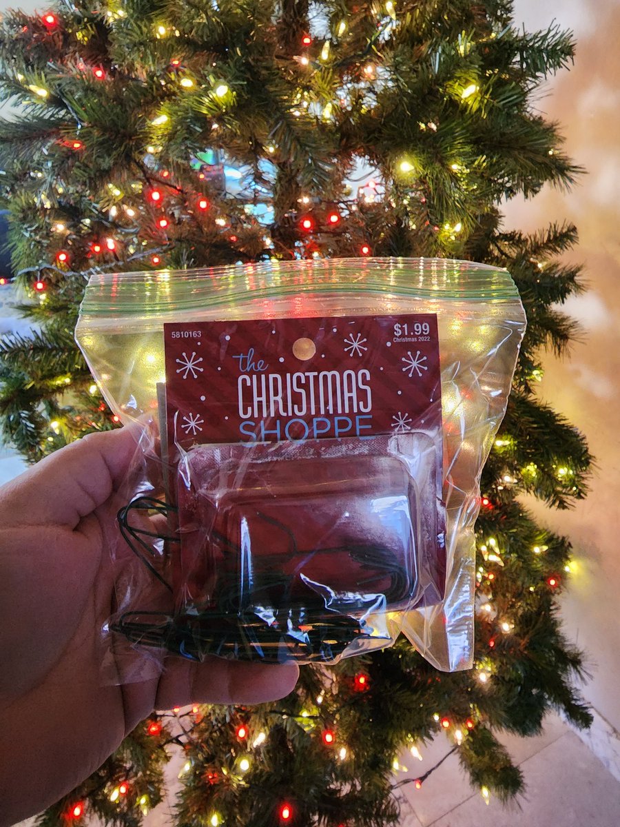 helloyellow124's tweet image. Every freakin year I buy these stupid ornament hooks. I know I have enough for my tree and the rest of the trees in my neighborhood I just can never find them so I get more 🤦‍♀️. And it's not like I take them off when I take my tree down. Why do I need more?