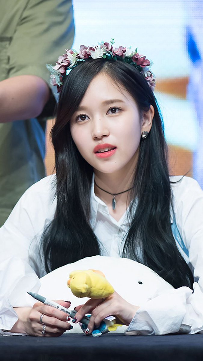 YourDailyTWICE's tweet photo. Your daily dose of TWICE. @JYPETWICE #TwiceADay #Scheduled #TWICE #트와이스 #TWICEPics #Pics https://t.co/kONOWeyRQb