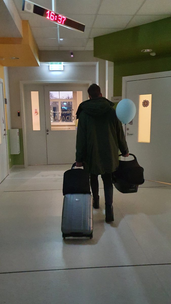 SanemasBeidzot's tweet image. PALDIES par īkšķiem! Mēs esam mājās! ❤
Īkšķus var turpināt pieturēt par citiem turienes kolēğiem, piem, @cipsis un jaunajám (like for real jaunām) māmiņām, kas tur ir 3+ mēnešus.

Baudām mājas. Baudiet arī jūs mājas. Nekas nav pašsaprotams. Novērtējiet✨