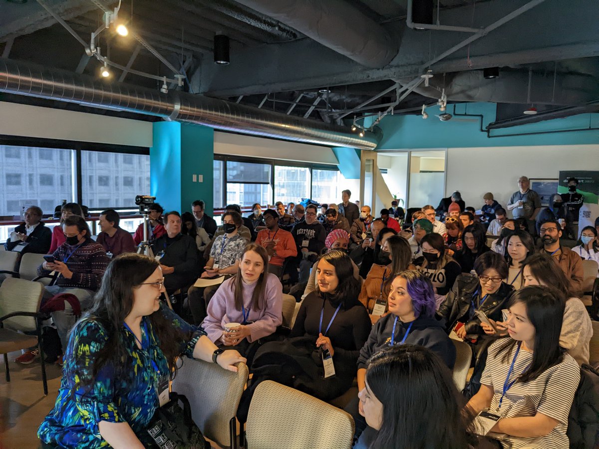 Had such a great time speaking at #DevFest Seattle today and also met a lot of amazing women in tech! #womenintech #devfest2022 #womentechmakers #GDG #googledeveloperstudentclubs #GDSC #GoogleDevs #DevFestSea22