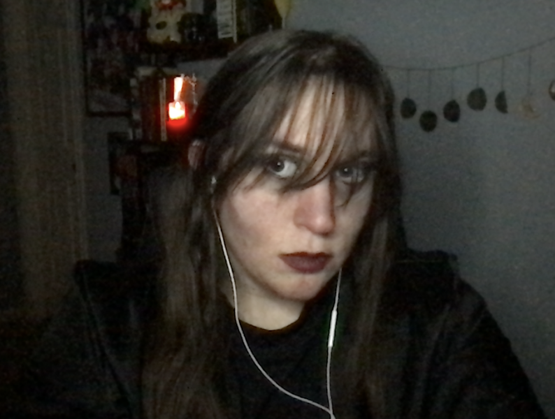 MarloBoggwitch's tweet photo. Trying to look like a horrifying ghost... somehow still cute. Come check us out over on @HighShelfCLTV for a oneshot of They Feed on Fear. https://t.co/3G8fdqloHK
