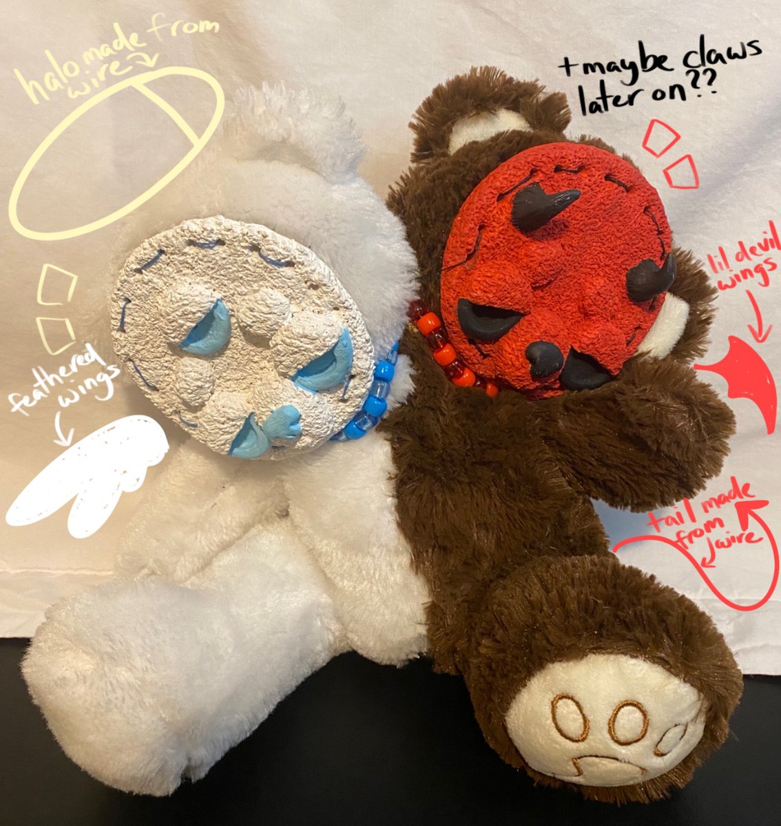 VamzyS's tweet image. WIP of an antibear I&apos;m working on! :D (please ignore the lighting lmao)
#clayfaceplush #art #Plushies #wip #clayfacedoll