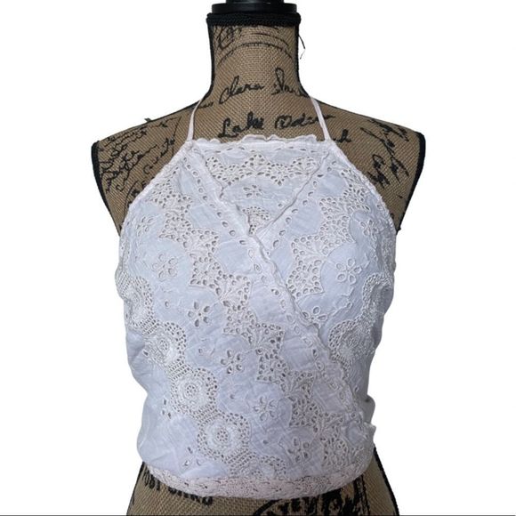 gbria2001's tweet photo. So good I had to share! Check out all the items I'm loving on @Poshmarkapp #poshmark #fashion #style #shopmycloset #americaneagleoutfitters #cookiejohnson #seafolly: https://t.co/jUo75VO4Kz https://t.co/Mc6InkS4Zj