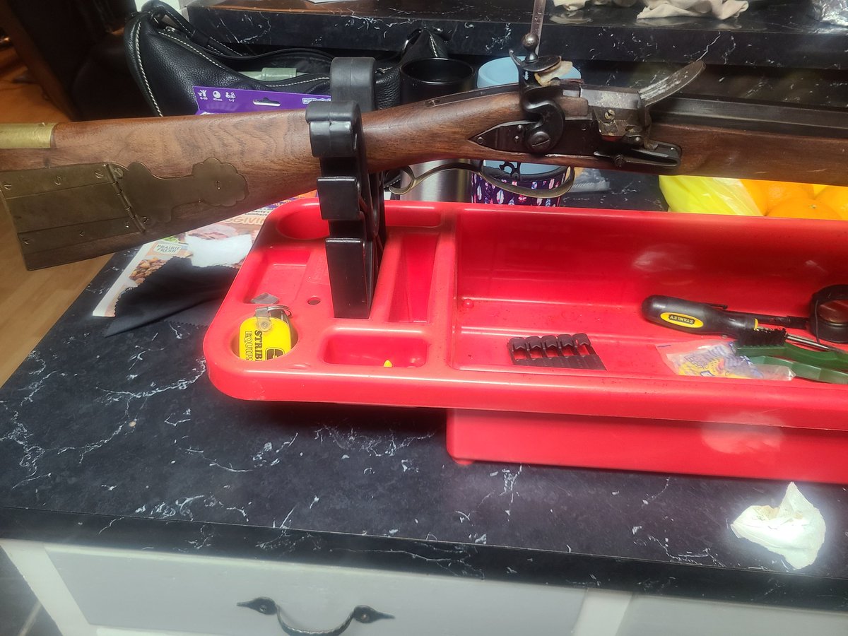 Hunts247's tweet image. New to me 45cal flintlock,  going to try it out in the morning.