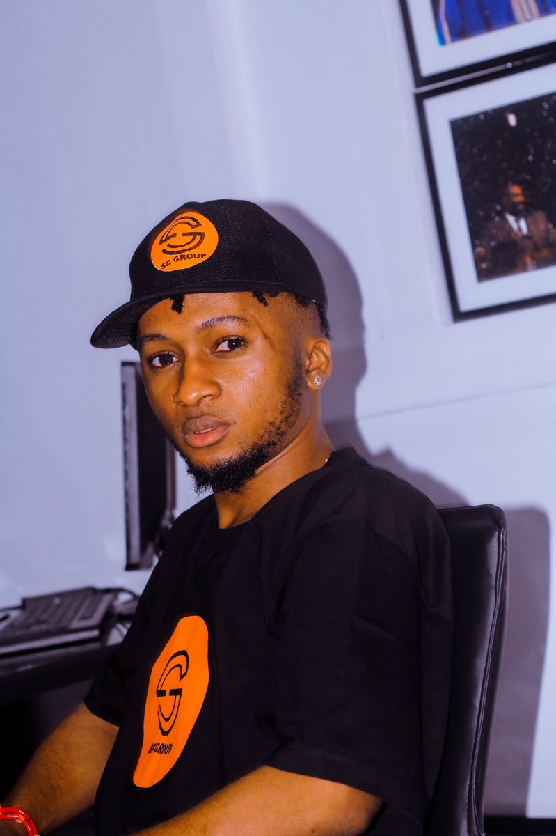 saintgoodlife's tweet photo. What I do with my #TIME #life, when I REMEMBER I can’t mummy daddy forever in their own house 🏡 👏💫 🤩 

DEAL with @SG_GROUP_LTD @SG_payment 

New music 🎶 soon be available on @STARVIBESAFRICA  music🎶 #palthform 
#Davido #WizKid𓃵 #BurnaBoy #FIFAWorldCup https://t.co/aqc2e0qTko