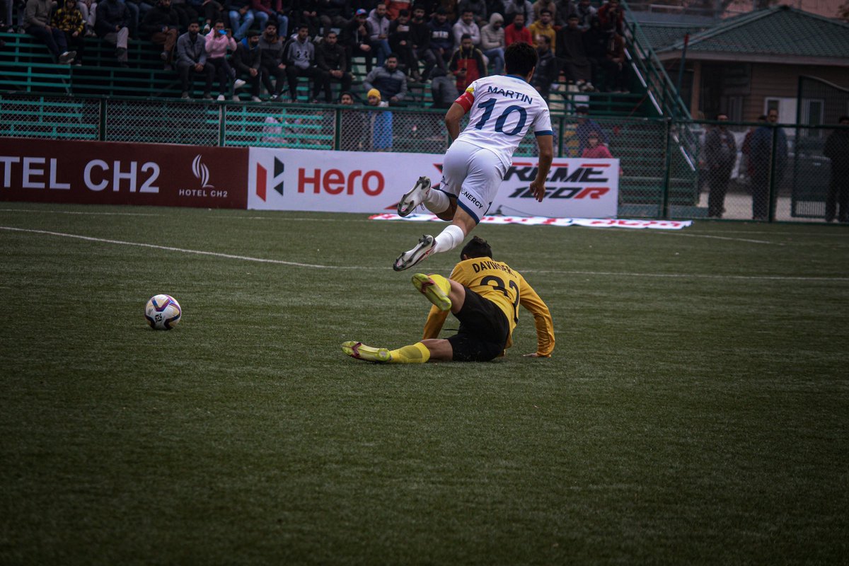 Davinder32's tweet photo. Great victory 😜 let’s  follow and believe! Go real kashmir 💛❤️ https://t.co/LI9jegqIP8
