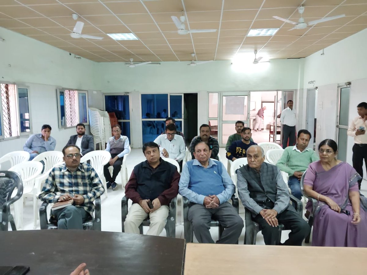 CMO MUZAFFARNAGAR (@cmo_mzn) on Twitter photo जनपद मुजफ्फरनगर मे मुख्य चिकित्सा अधिकारी डॉ महावीर सिंह फौजदार की अध्यक्षता में इंडियन मेडिकल एसोसिएशन के प्रतिनिधियों के साथ डेंगू संवेदीकरण बैठक का आयोजन किया गया <a href="/brajeshpathakup/">Brajesh Pathak</a> <a href="/UPGovt/">Government of UP</a> <a href="/CMOfficeUP/">CM Office, GoUP</a> <a href="/ChiefSecyUP/">S.P. Goyal, Chief Secretary, GoUP</a> <a href="/InfoDeptUP/">Information and Public Relations Department, UP</a> <a href="/UNICEFIndia/">UNICEF India</a> <a href="/nhm_up/">NHM UP</a> <a href="/MuzaffarnagarDm/">DM War Room Muzaffarnagar</a> जनपद मुजफ्फरनगर मे मुख्य चिकित्सा अधिकारी डॉ महावीर सिंह फौजदार की अध्यक्षता में इंडियन मेडिकल एसोसिएशन के प्रतिनिधियों के साथ डेंगू संवेदीकरण बैठक का आयोजन किया गया <a href="/brajeshpathakup/">Brajesh Pathak</a> <a href="/UPGovt/">Government of UP</a> <a href="/CMOfficeUP/">CM Office, GoUP</a> <a href="/ChiefSecyUP/">S.P. Goyal, Chief Secretary, GoUP</a> <a href="/InfoDeptUP/">Information and Public Relations Department, UP</a> <a href="/UNICEFIndia/">UNICEF India</a> <a href="/nhm_up/">NHM UP</a> <a href="/MuzaffarnagarDm/">DM War Room Muzaffarnagar</a>