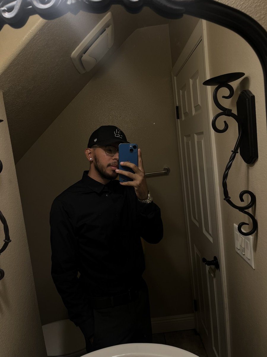 ExtinctCruz's tweet image. 