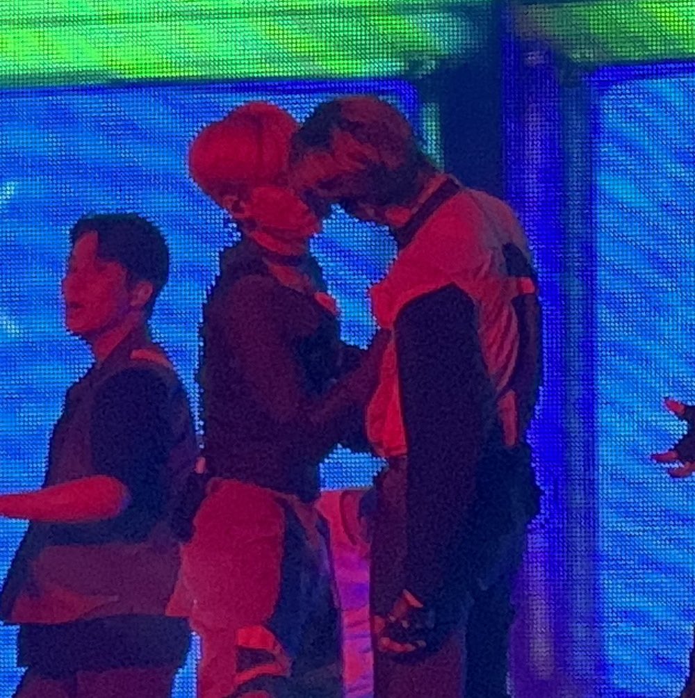 Yunwoo love space on twitter they do this all the time i cant take