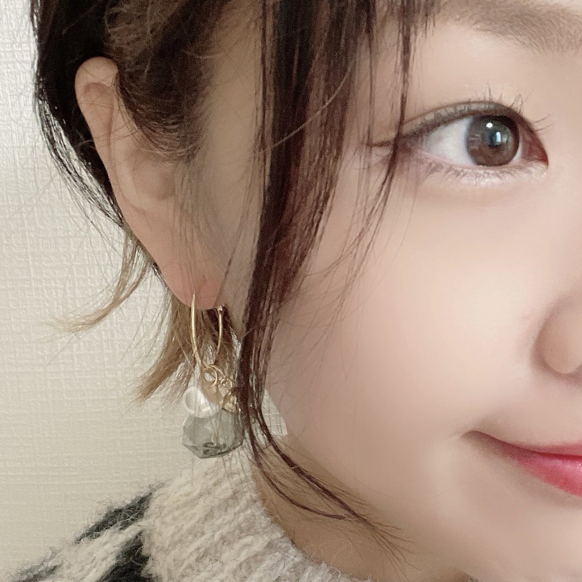 突然の顔出し失礼します...🙇‍♀️🍃

ナミコ氏の可愛いピアスを再びGETしました🎀うぅ〜ん、相変わらずのセンスの良さ...ため息が出る可愛さです😮‍💨💕本当ｽｯｷ💕
全身シンプルなUNIQLO服でもピアスが華やかだから盛れちゃうんだよ...😏❤️
凄く凄く可愛いからオヌヌメです🎄😭✨

▶︎<a href="/jiiiiiik_namiko/">jiiiiiikジーク/ナミ⭐︎シンプルな手持ち服を愉快に活かす「ヒトクセ」アクセサリー</a>