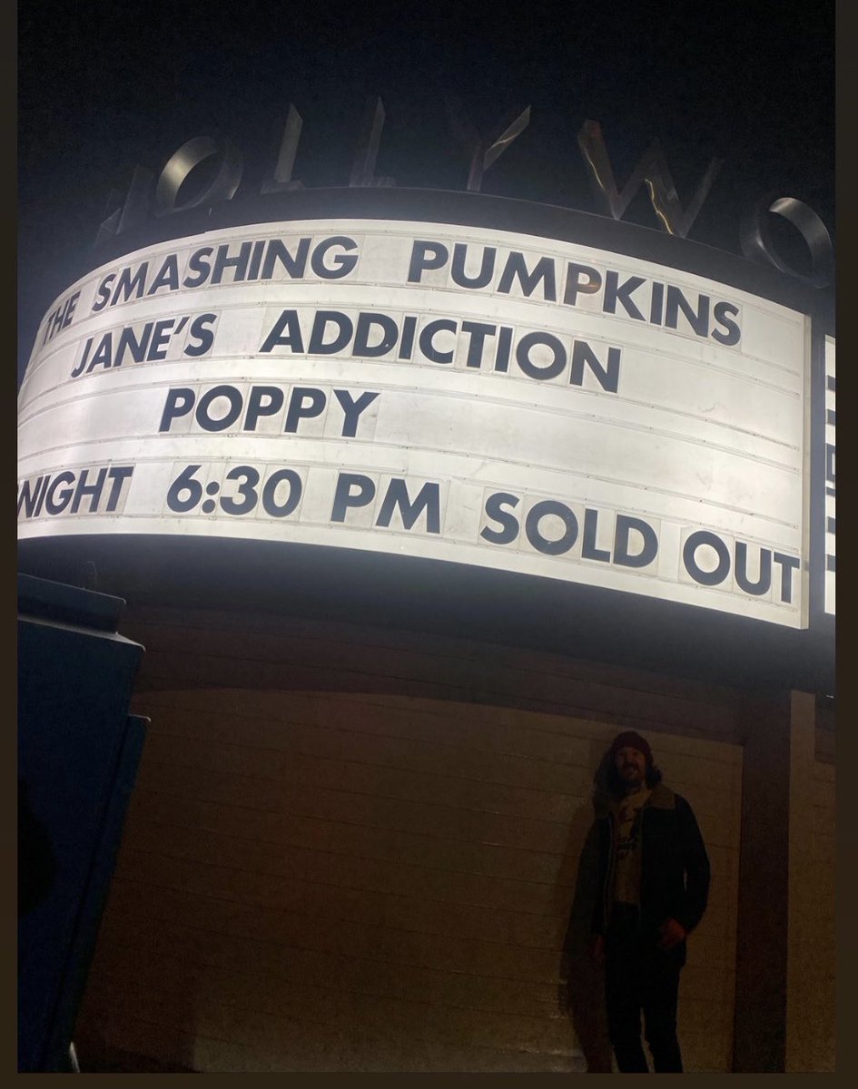 ⁦<a href="/janesaddiction/">Jane's Addiction</a>⁩ ⁦<a href="/perryfarrell/">Perry Farrell</a>⁩  ⁦<a href="/EttyLauFarrell/">Etty Lau Farrell</a>⁩ ⁦<a href="/SmashingPumpkin/">The Smashing Pumpkins</a>⁩