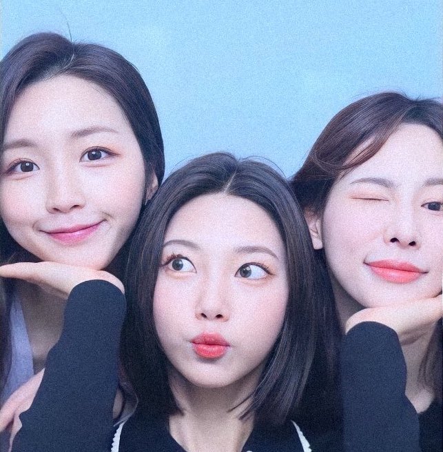 abogumn's tweet photo. i can't start watching new show/drama because my heart is still with them ❤︎🥺
#TransitLove2 #Exchange2 https://t.co/7Ii5SAsD7f