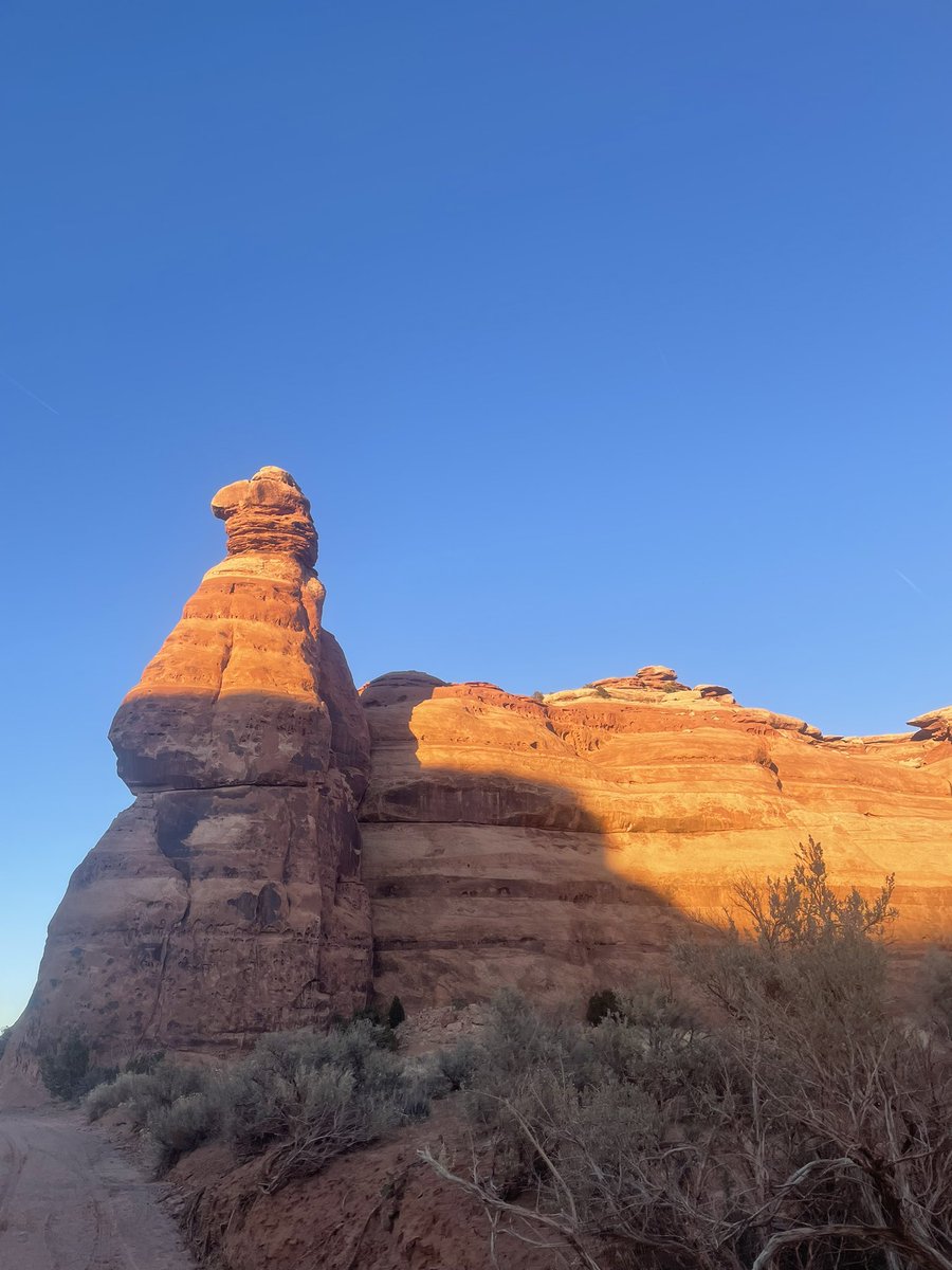 If this is my last tweet, let it be about a successful day in Moab.
#deadhorseultra
Thanks to 
<a href="/MadMooseEvents/">Mad Moose Events</a> 
<a href="/ultrasignup/">UltraSignup</a>