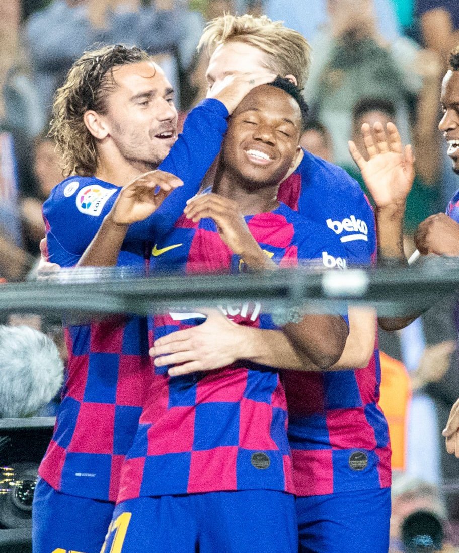 goalg0ys's tweet photo. Ansu Fati, Antoine Griezmann &amp; Frenkie De Jong (FC Barcelona, 2019).
#hotthreesome https://t.co/Y4I0IdtM04