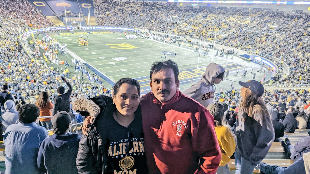 buildingEteams's tweet photo. This year again #axe is in the family. Congratulations @vishalvinjapuri and all the #GoBears  and tough luck @nehavinjapuri and the #trees . We had a great time watching #thebiggame @Cal @Stanford https://t.co/5NocquE5jW