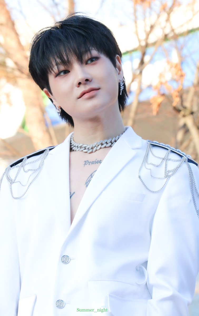 dhssource's tweet image. #한세 221120 © summer night