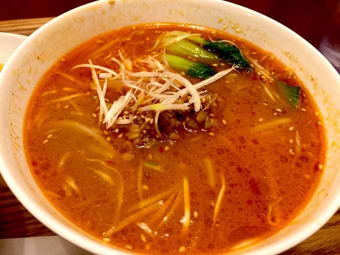 スパラクーアに朝イチから行って、サウナ3セットで整えたあと、タイ料理店でサ飯。
休んだら後楽園WINSへ〜 