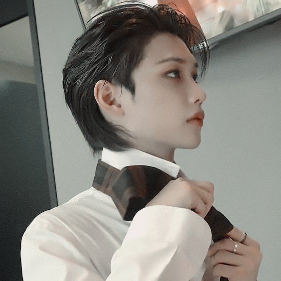 yurmuffin's tweet photo. #jeonglix!школьное ау, где чонин и феликс одноклассники, что не ладят друг с другом, как думают все, но их объединят один секрет на двоих. что случится, если один из них поймёт, что влюбился по-настоящему? https://t.co/IgOZDe0Zfd