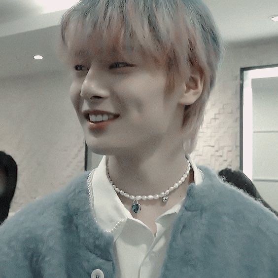 yurmuffin's tweet photo. #jeonglix!школьное ау, где чонин и феликс одноклассники, что не ладят друг с другом, как думают все, но их объединят один секрет на двоих. что случится, если один из них поймёт, что влюбился по-настоящему? https://t.co/IgOZDe0Zfd