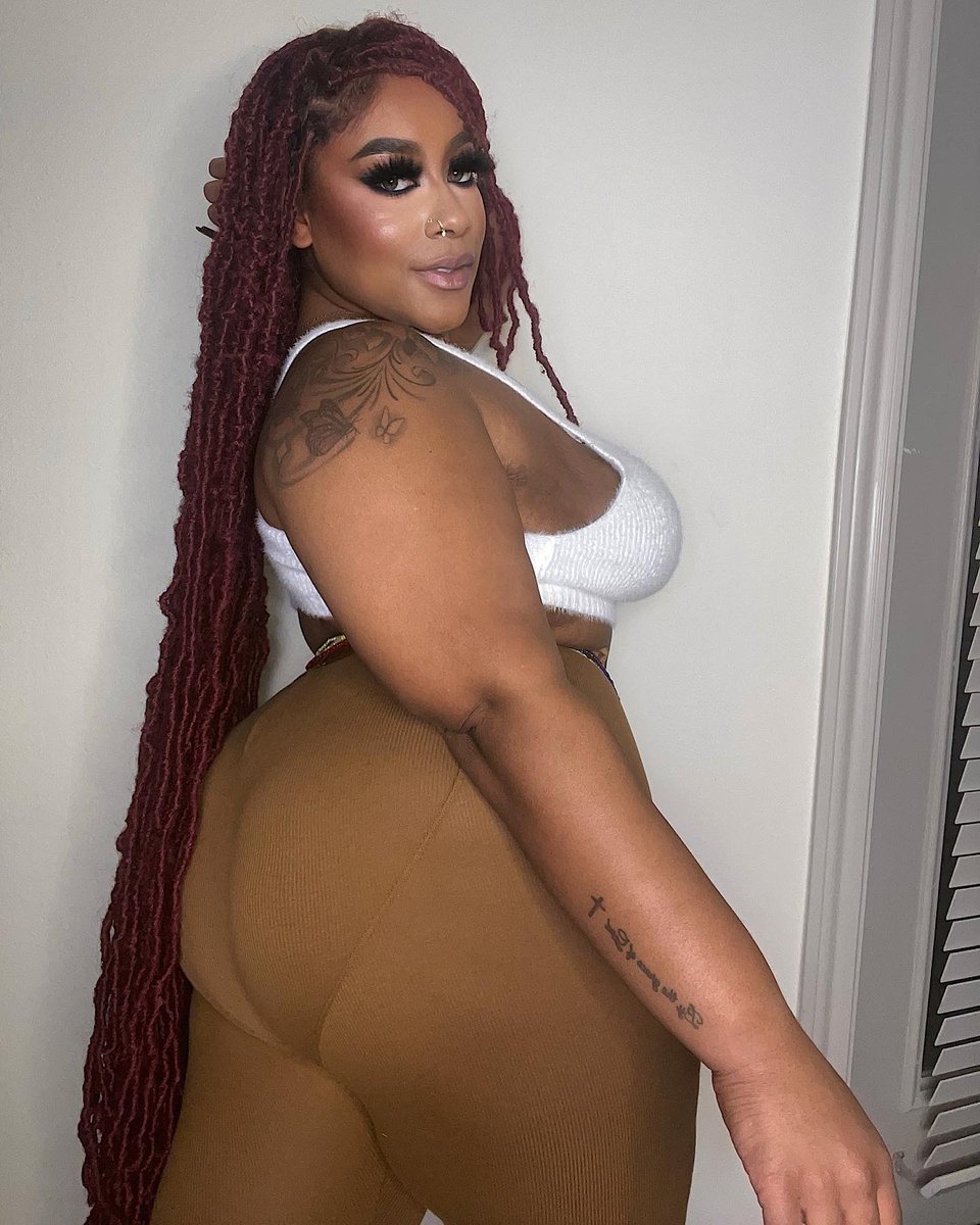 _speciaallk's tweet photo. Comin’ out my body for ya 🤭 https://t.co/9XmaO1cBTp