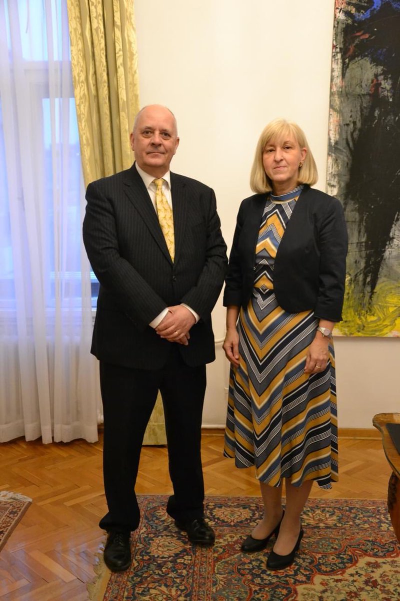 peterbrownBC's tweet image. Pleasure to give a talk at Belgrade’s University of the Arts for cultural policy and management Masters students.  We talked about notions of cultural relations, the British Council’s vision and purpose and how we translate that into action @BritishCouncil @ukinserbia @rsBritish