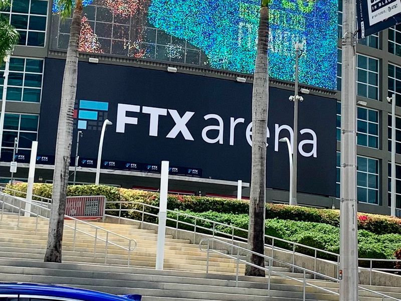 OneCryptoNews's tweet photo. (Bahamas Securities Regulator Says It Ordered FTX Crypto Transferred to Government Wallets) - - https://t.co/ZOSnPDQthe 
#CryptoNews https://t.co/raRHWDDGho