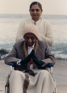 dadabhagwan's tweet image. A Gnani Purush (Enlightened one) is the only one who would give blessings even if he has been insulted! - Dada Bhagwan

To know more visit: dbf.adalaj.org/xRjEcpzu

#Gnanipurush #Enlightenedone #quoteofday #spiritualquotes #dadabhagwanquotes