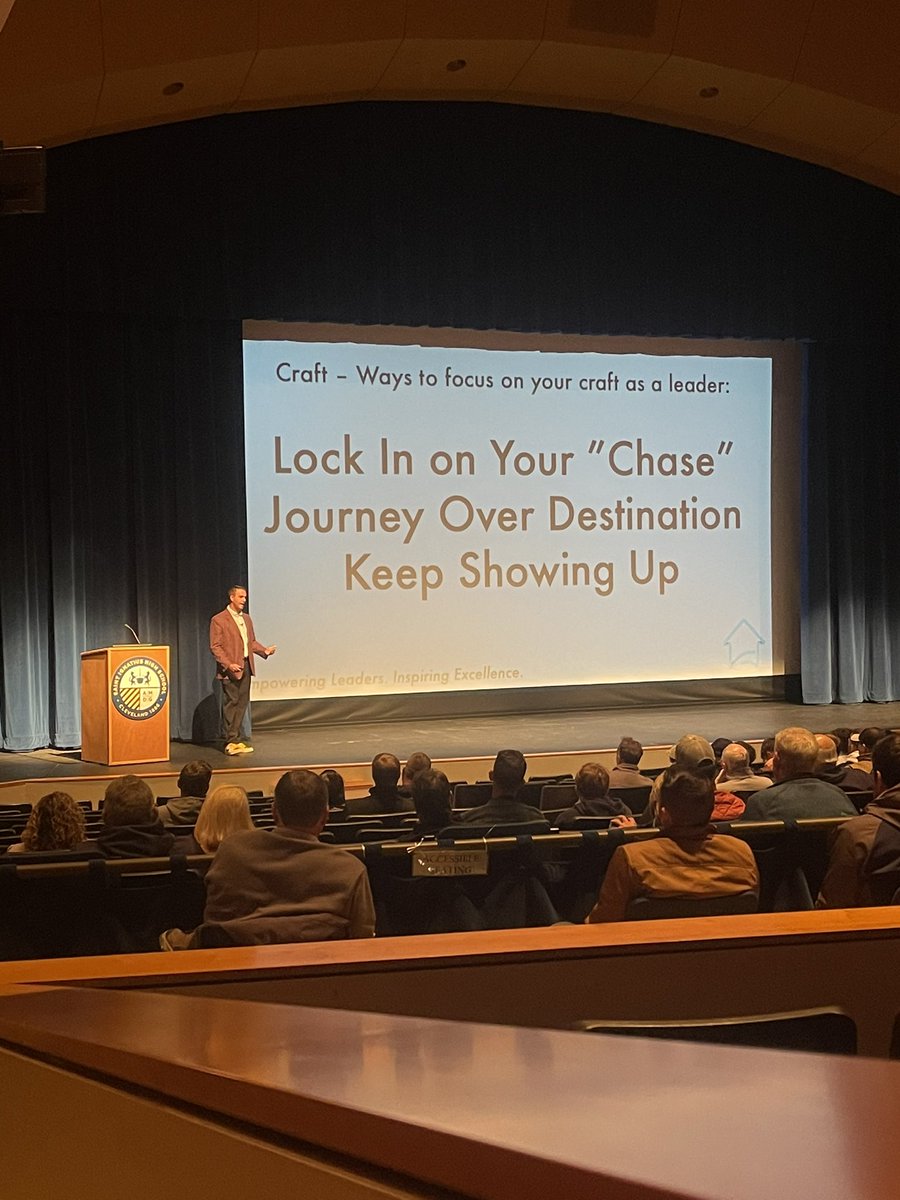 Had the opportunity to meet and hear <a href="/CoachRB6/">Robbie Britt</a> speak tonight at my alma mater <a href="/SIHSBaseball1/">Saint Ignatius Baseball</a>. This guy is bright and has a super promising future ahead of him! <a href="/CultureHouseLLC/">Culture House</a>