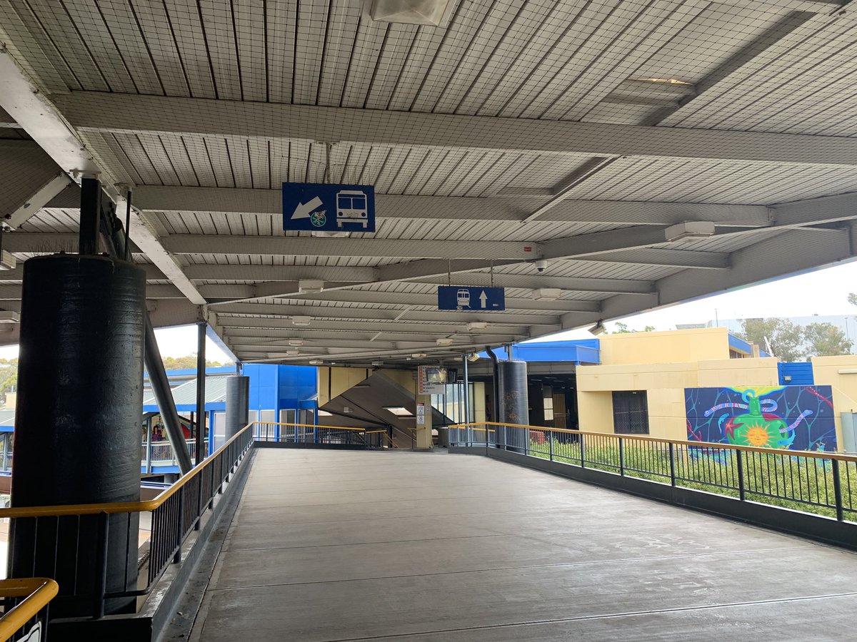 AussieWirraway's tweet photo. There’s still so many different eras of branding here it’s frankly a museum
At least three separate types of train mode indicator here how do you even manage it https://t.co/UWbiPUNz5p