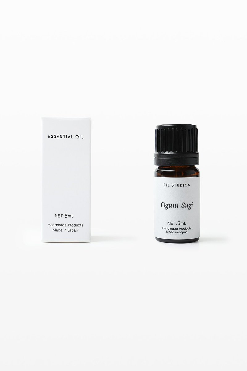 FIL_fulfilling's tweet photo. 11月23日に明治神宮で執り行われる新嘗祭にてEssential oil “Oguni Sugi”を奉納させていただく事となりました。平安を願う青海波の小紋をあしらった小国杉の箱と共にお納めします。

このような貴重な機会をいただきとても光栄です。

▼Essential oil ”Oguni Sugi“
https://t.co/9DZ5Vkpa85 https://t.co/An10LXhIMv