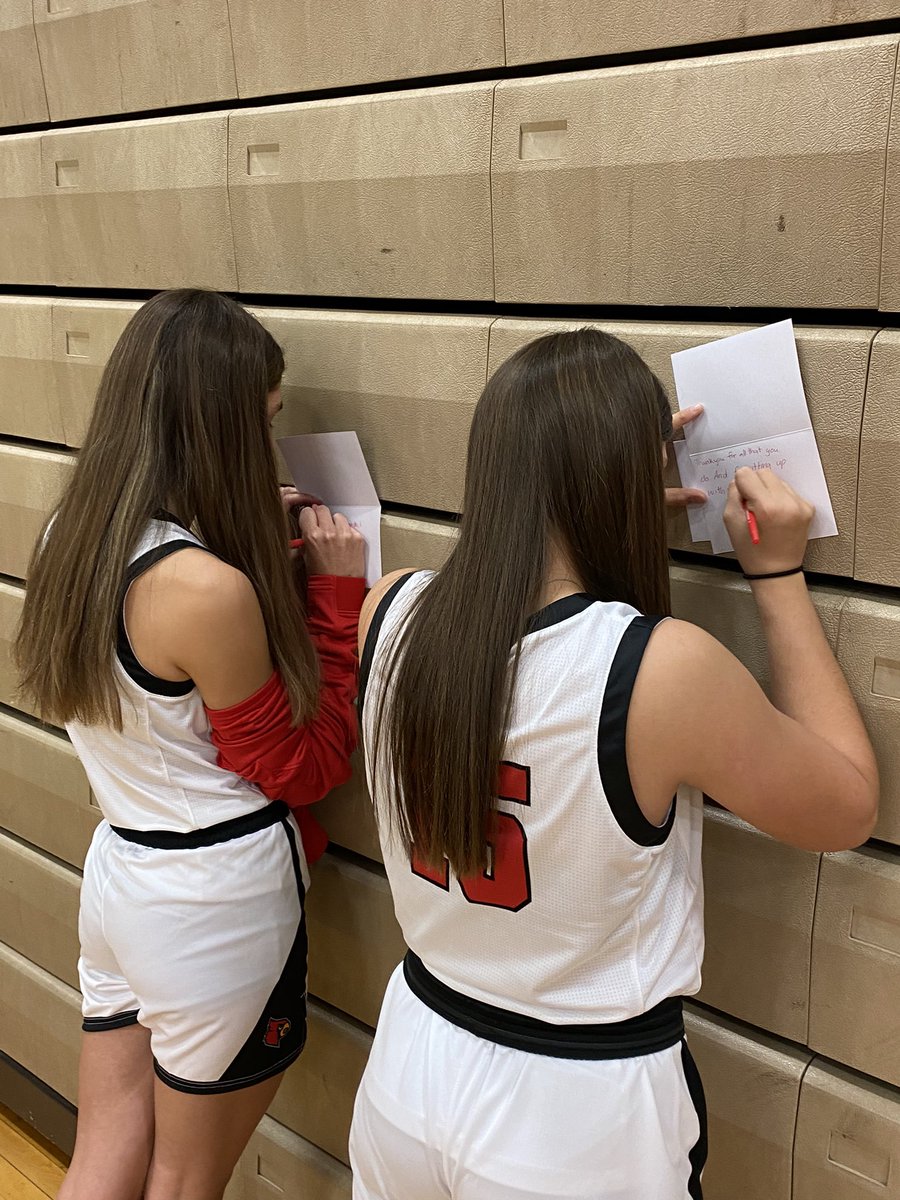 LawsonGBB's tweet photo. And we’re back at it with our #ThankfulThursday 
Girls are writing cards to one of their teachers. #BBfamily #LHSCards #4QuartersSTRONG https://t.co/qT3Eeb9k2R
