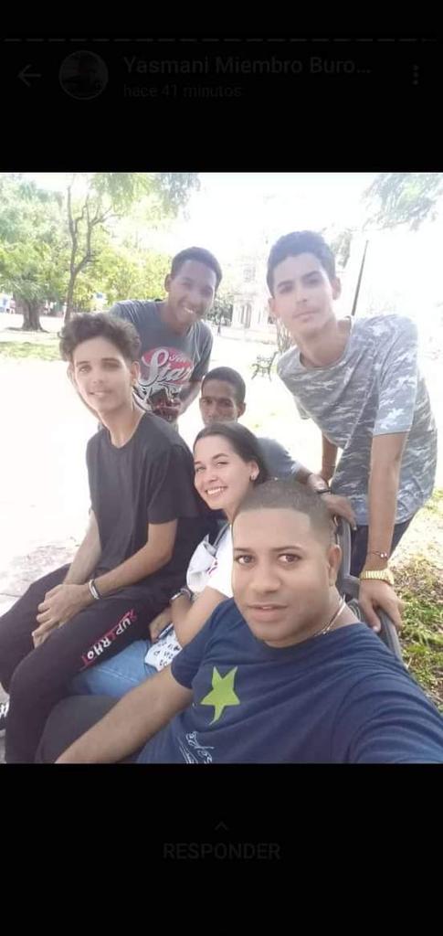 Yasmany04454856's tweet photo. Muchas Felicidades para todos nuestros Estudiantes con la premisa siempre de continuar siendo los primeros en el estudio, ante el trabajo y la defensa de la Patria. 
#UjcHabana #CubaViveEnSusJovenes #60UJC  #CubaEsAmor #FEEMHabana #52FEEM #RumboAl100FEU  #PorMasVictorias 🇨🇺🇨🇺🇨🇺 https://t.co/ygsH7mosUu