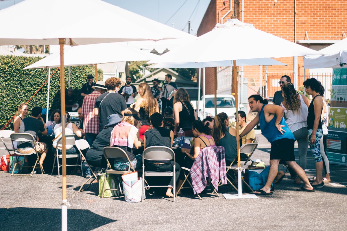 Eat, drink and be merry at our annual Winter Party on December 10th from 4pm to 7pm! 

For more information: 18thstreet.org/event/annual-w… 

#HolidayParty #santamonica #LosAngeles #airport #openstudios #artists #jazz #18thstreetartscenter