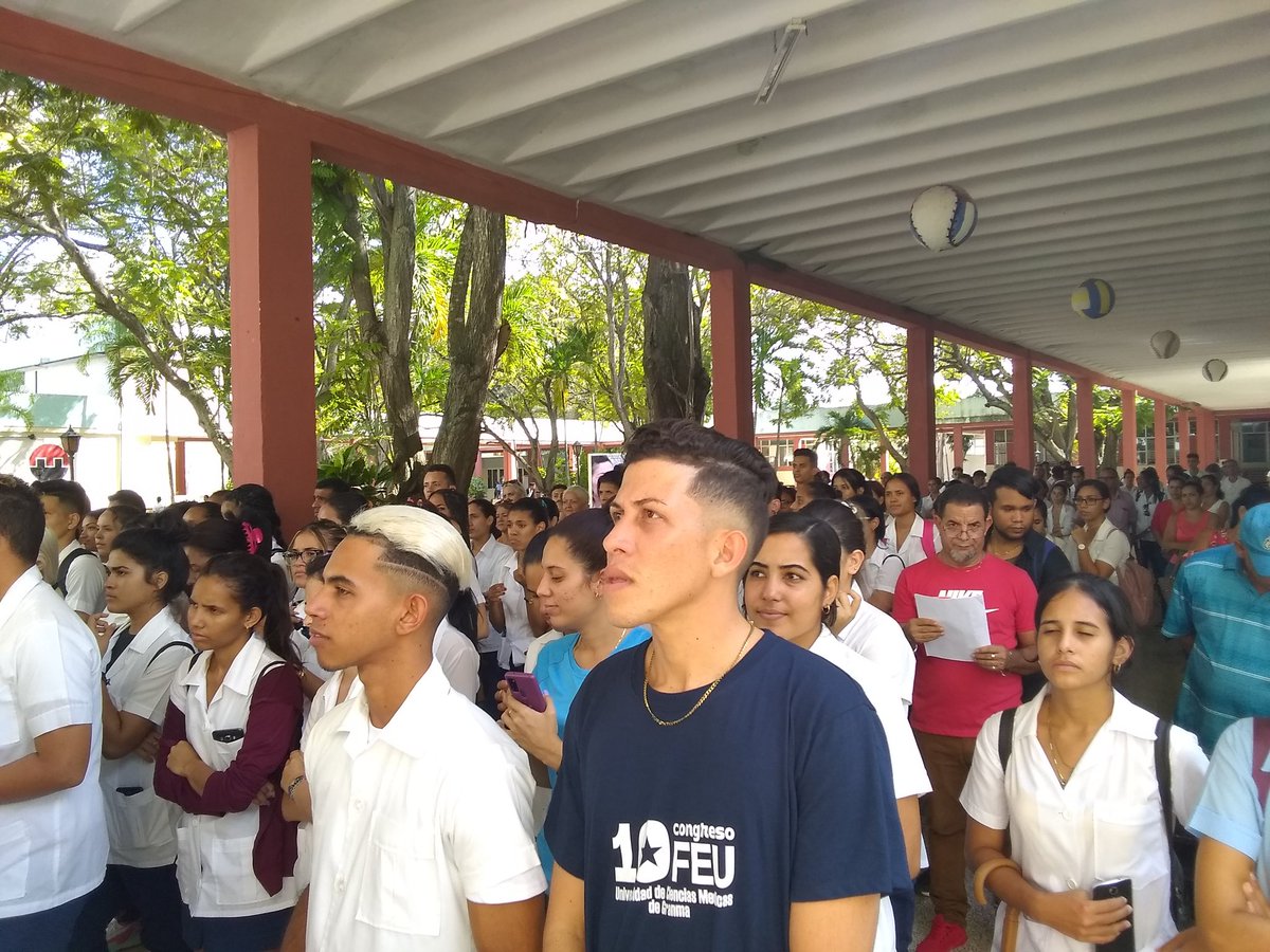 Andy21062521's tweet photo. Con la presencia del Primer Secretario del Partido en #Manzanillo  y otros cuadros del partido y la Universidad se  desarrolló el acto Municipal por el día del estudiante en la #UCMG.
#diadelestudiante https://t.co/aCYK0Lq6SG