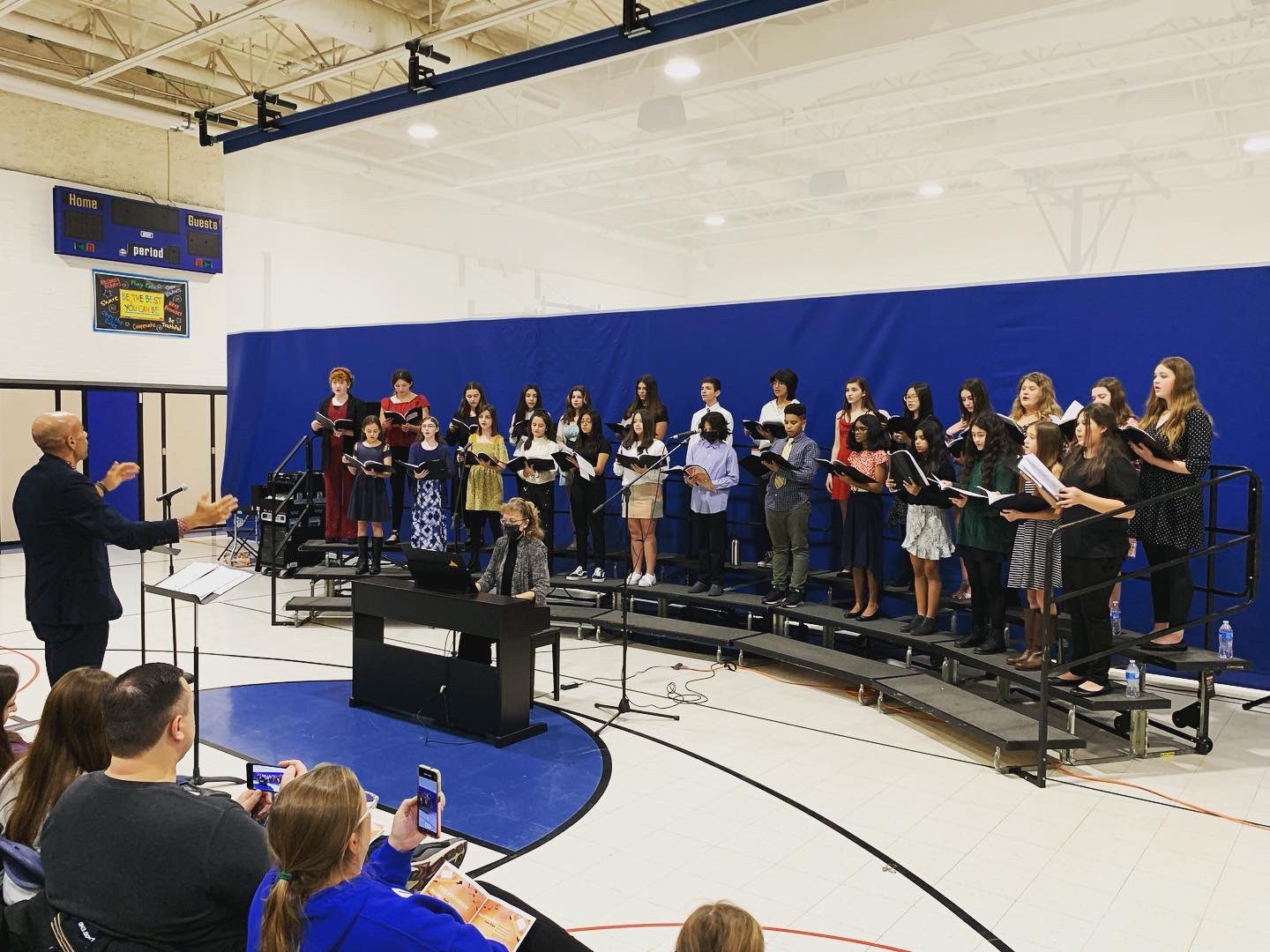 Alex Buda on Twitter: "The #JeffersonSingers definitely had the music