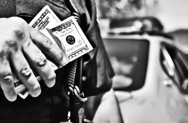 Obita_BMC's tweet photo. Those #bryanston Israeli criminals forgot to bribe someone. This is SA. They are found with $40000 ? https://t.co/sQska2CqOq