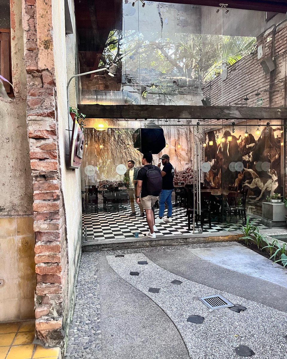 j_medina37's tweet image. #keepworking #newcollection @timelineeditingservices me he pasado un dia genial en parte del trabajo para la #nuevaproducción y aún habrá más.vienen mas #Videos #comingsoon Gracias a todo el #crew 👏👏