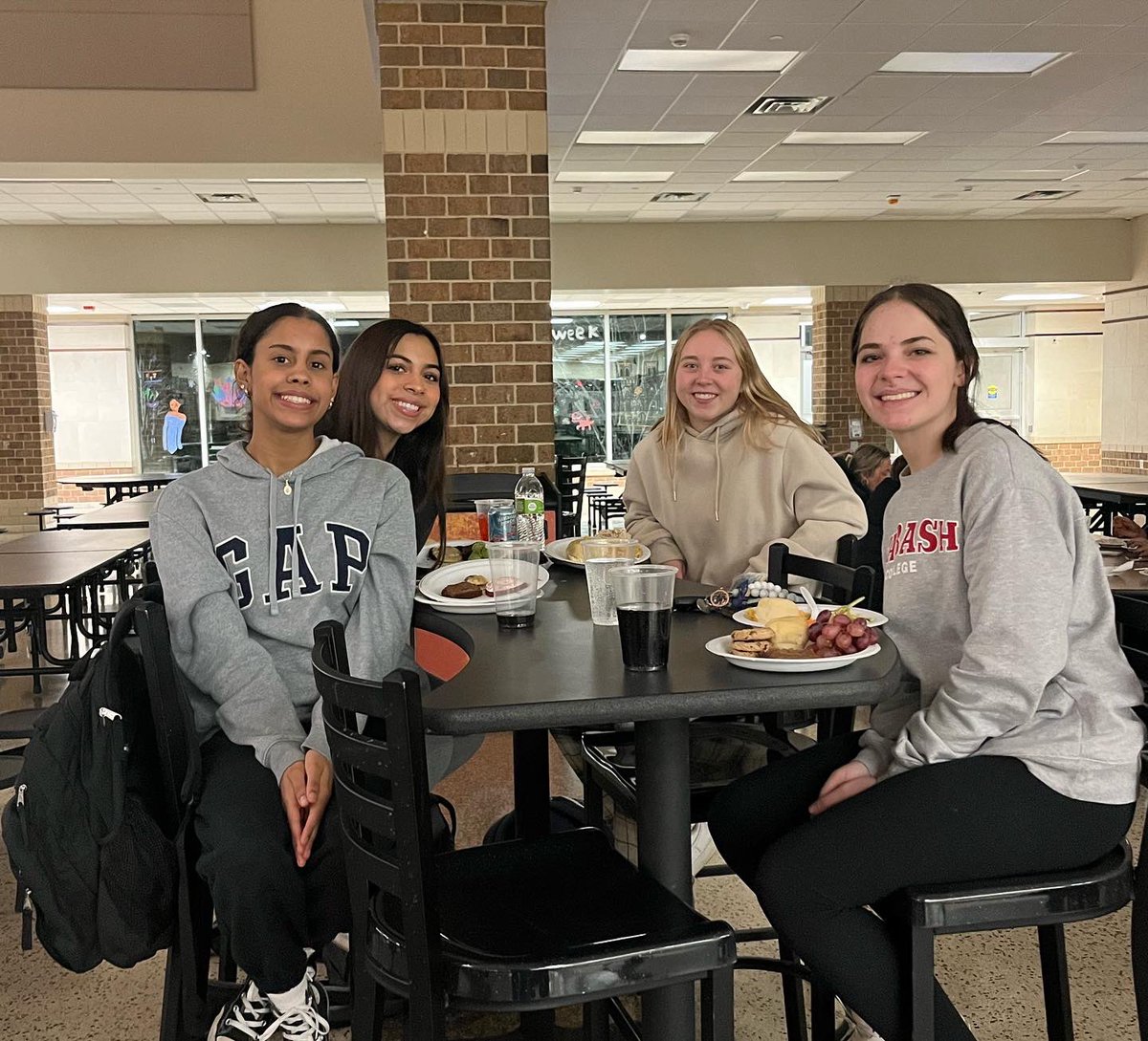 DeKalb HS Student Council tweet media