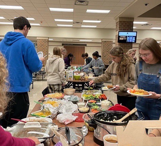DeKalb HS Student Council tweet media